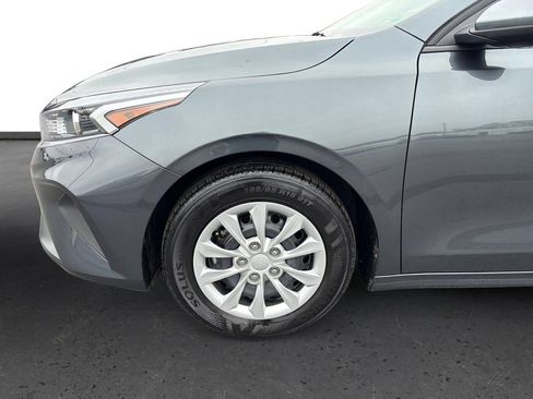 Used 2023 Kia Forte LX image 13