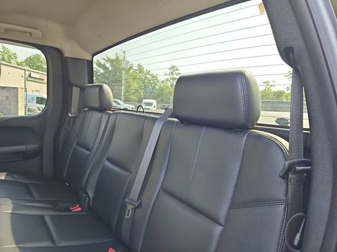 Used 2009 Chevrolet Silverado 3500 LTZ w/ LTZ Plus Package AWD/4WD image 12