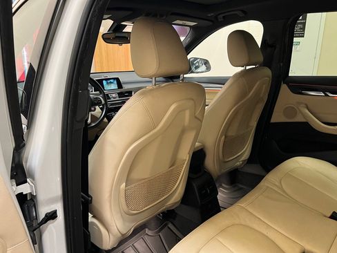 Used 2018 BMW X1 xDrive28i image 32