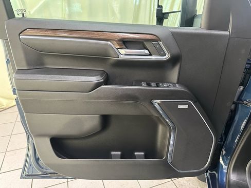 Certified 2023 Chevrolet Silverado 1500 LT Trail Boss w/ Convenience Package II image 39