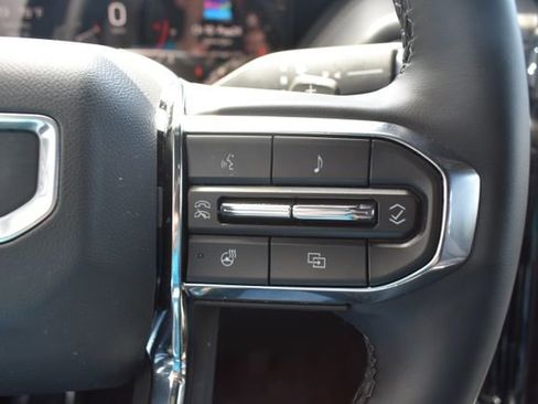 Used 2025 GMC Yukon Elevation AWD/4WD image 25