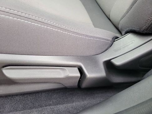 Certified 2025 Subaru Crosstrek 2.0i Premium image 16