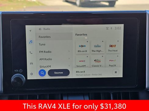 Used 2025 Toyota RAV4 XLE image 27