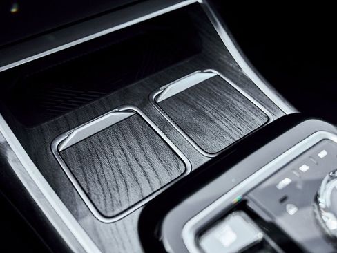 Used 2024 BMW 760i xDrive AWD/4WD image 71