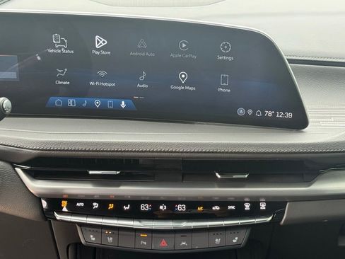 Used 2024 Cadillac XT4 Premium Luxury w/ Technology Package image 22