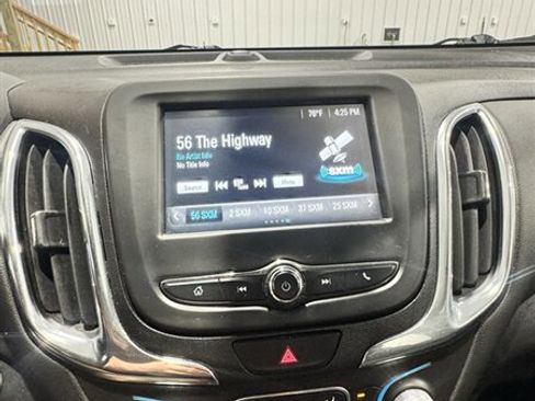 Used 2018 Chevrolet Equinox LT AWD/4WD image 10