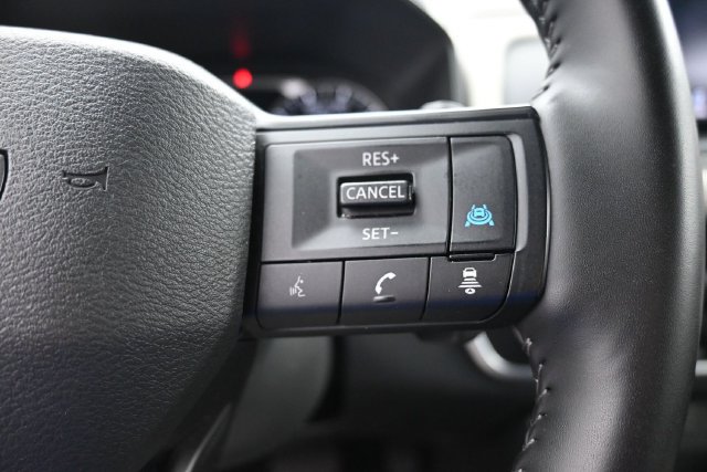 Used 2025 Nissan Rogue SV AWD/4WD image 20