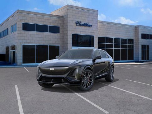 New 2026 Cadillac Lyriq V image 8