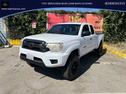 Used 2012 Toyota Tacoma PreRunner w/ SR5 Pkg