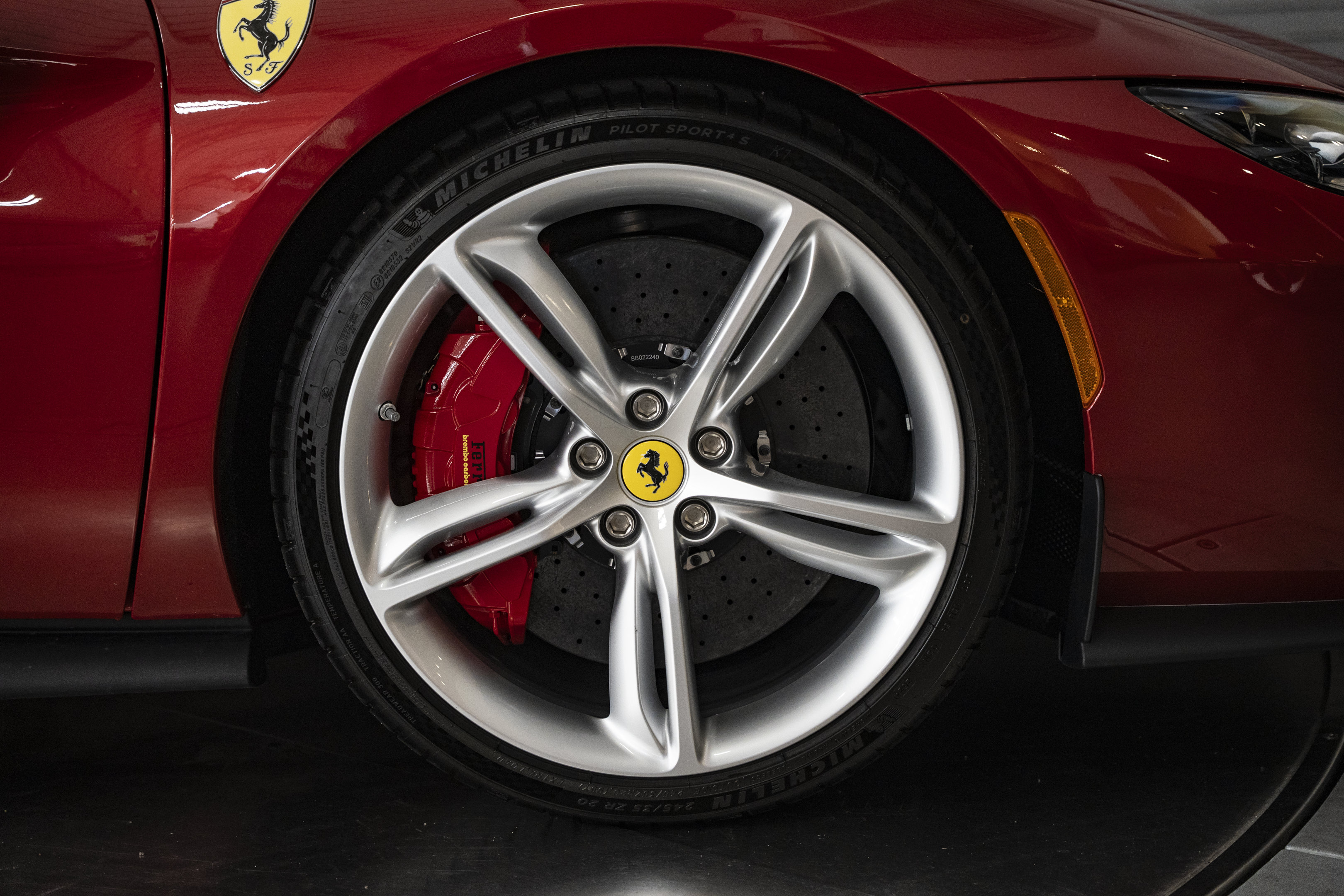 Used 2025 Ferrari 296 GTS RWD image 17