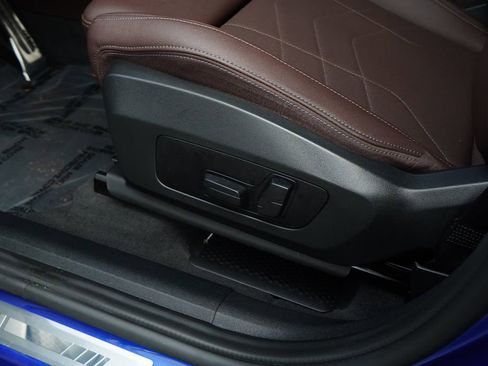 Used 2023 BMW X1 xDrive28i w/ M Sport Package AWD/4WD image 5