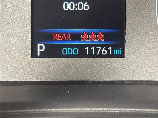Used 2025 Toyota Corolla LE FWD image 27