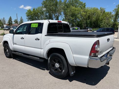 Used 2014 Toyota Tacoma 4x4 Double Cab w/ SR5 Package image 4