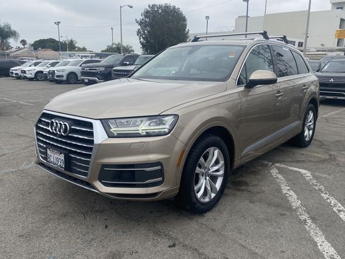 Used 2018 Audi Q7 3.0T Premium Plus AWD/4WD image 2