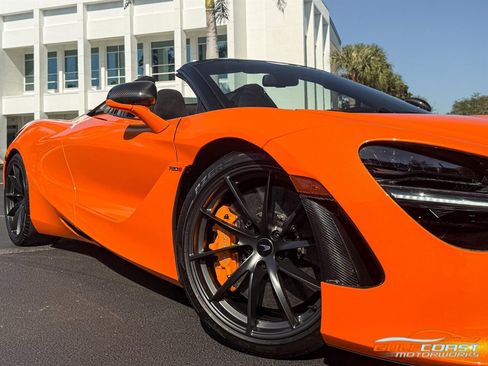 Used 2022 McLaren 720S Spider image 78