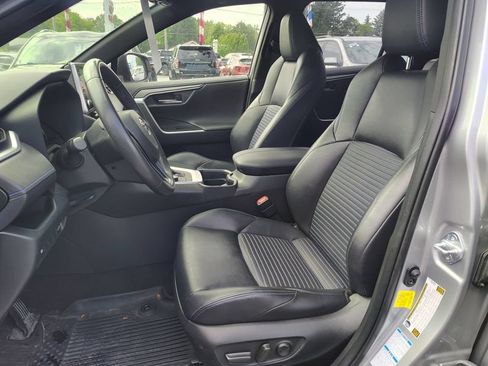 Used 2019 Toyota RAV4 XSE w/ Carpet Mat Package AWD/4WD image 10