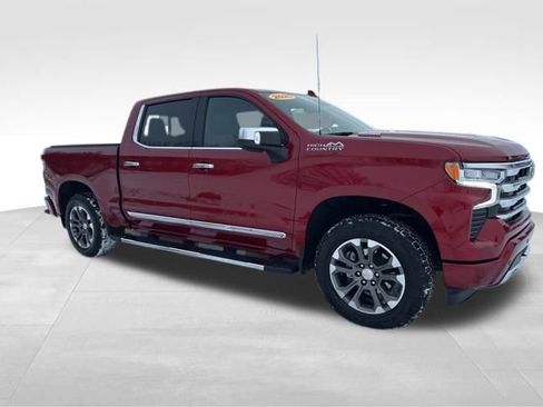 Used 2025 Chevrolet Silverado 1500 High Country w/ Technology Package image 10