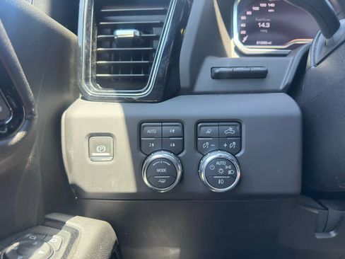 Used 2024 GMC Sierra 3500 AT4 w/ AT4 Premium Plus Package AWD/4WD image 17