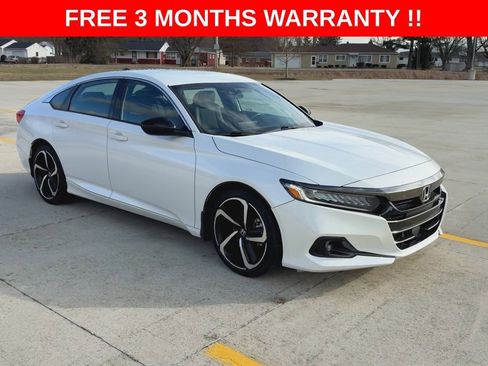 Used 2022 Honda Accord Sport image 2