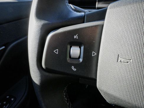 Used 2023 Fisker Ocean One image 19