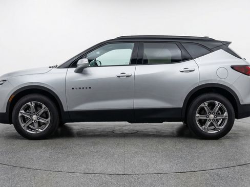 Used 2025 Chevrolet Blazer LT image 5