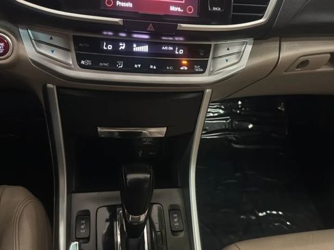 Used 2014 Honda Accord EX-L image 17