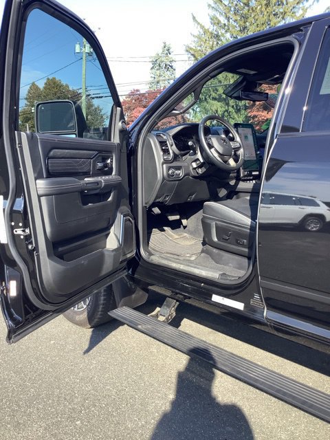 Used 2025 RAM 2500 Limited AWD/4WD image 15