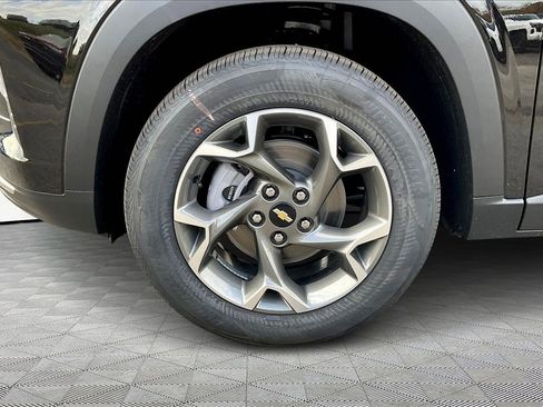 New 2026 Chevrolet Trax LT image 15