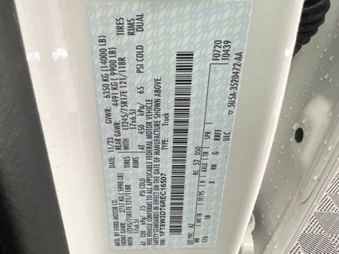 Used 2024 Ford F350 Lariat w/ Lariat Ultimate Package image 30