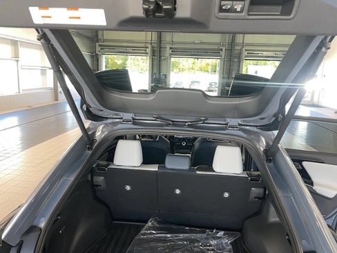 Used 2023 Toyota bZ4X AWD image 23