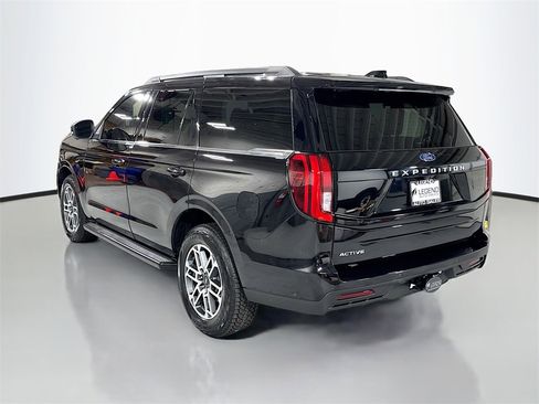Used 2025 Ford Expedition Active image 9
