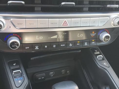 Used 2023 Kia Telluride SX Prestige AWD/4WD image 29