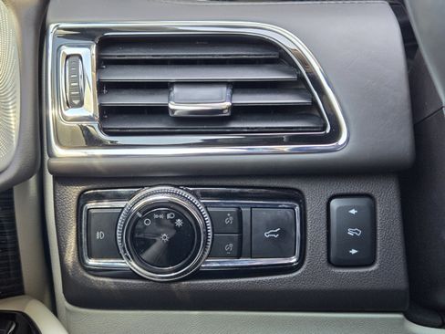 Used 2021 Lincoln Navigator Black Label w/ Special Edition Package AWD/4WD image 21