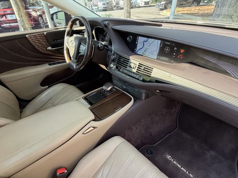 Used 2019 Lexus LS 500 w/ Interior Upgrade Package RWD image 48