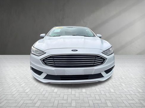 Used 2017 Ford Fusion S image 2