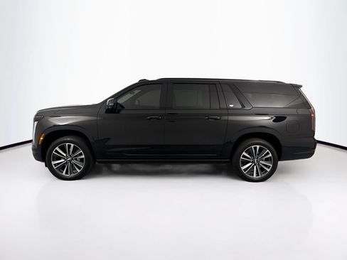 Used 2025 Cadillac Escalade ESV Sport AWD/4WD image 8