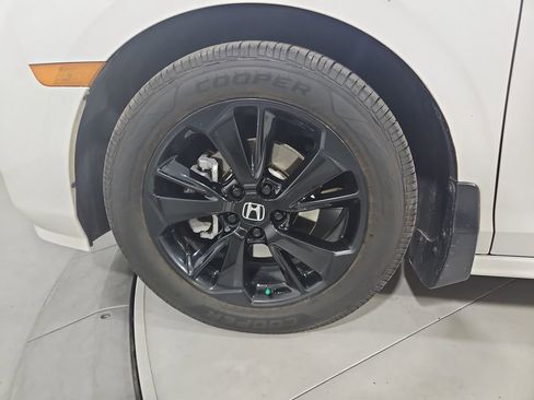 Used 2024 Honda Odyssey Sport image 26