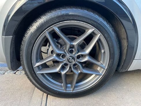 Used 2017 INFINITI QX30 Sport w/ Sport Leather Package image 29