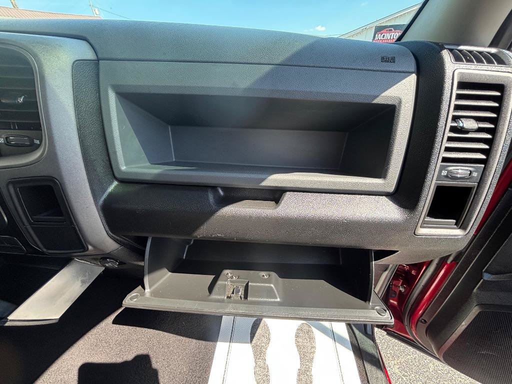 Used 2013 RAM 1500 Express RWD image 26