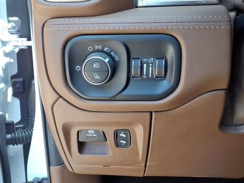 Used 2020 RAM 1500 Limited AWD/4WD image 22