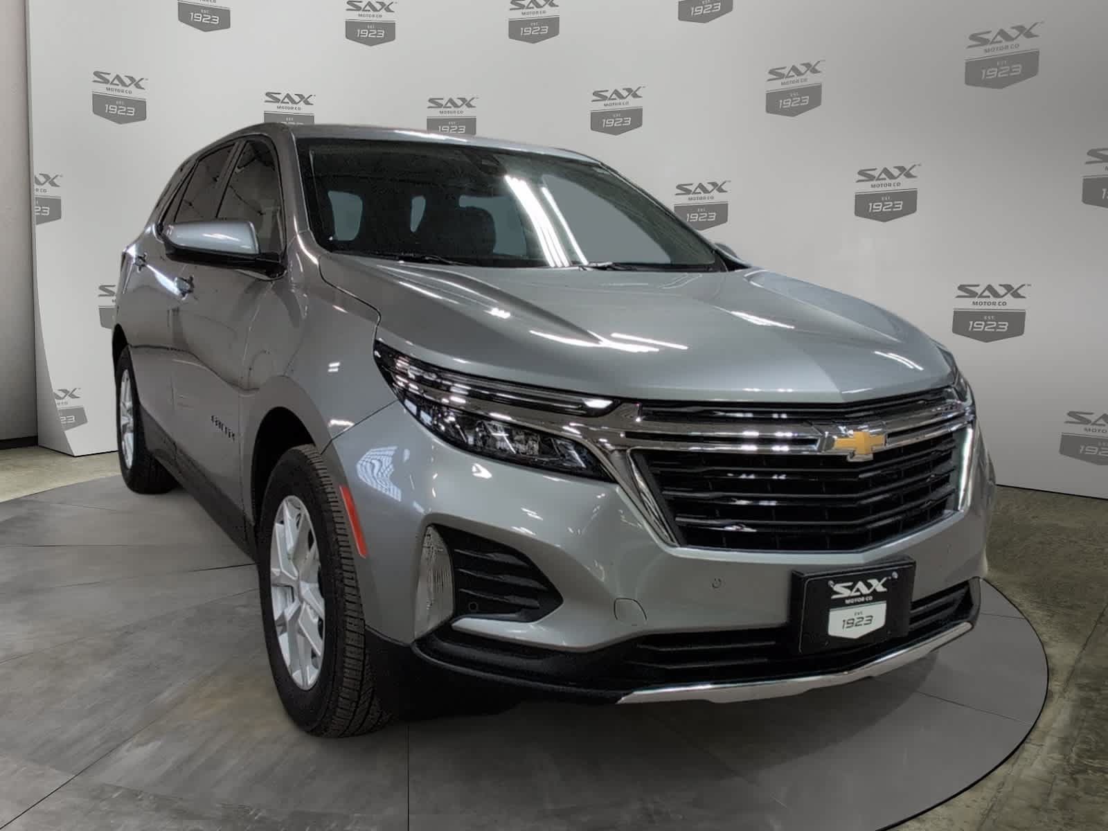 Used 2024 Chevrolet Equinox LT AWD/4WD image 1