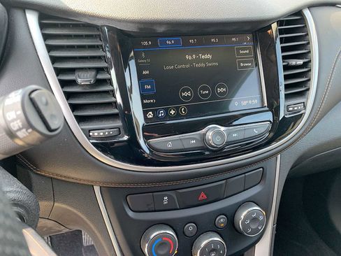 Certified 2019 Chevrolet Trax LT image 13