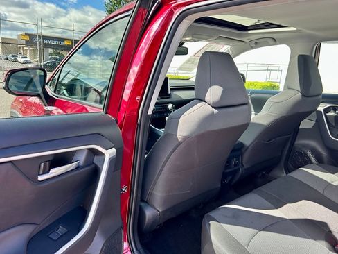 Certified 2025 Toyota RAV4 XLE w/ Convenience Package AWD/4WD image 11