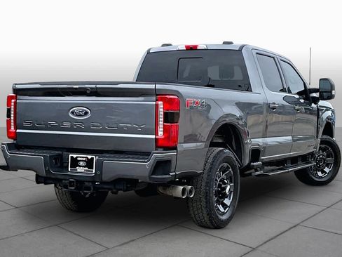 Certified 2024 Ford F250 Lariat w/ Lariat Ultimate Package AWD/4WD image 7
