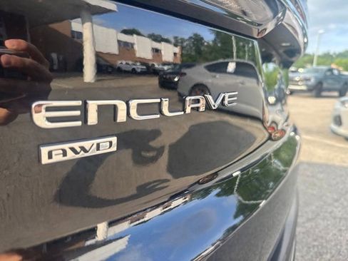 Used 2025 Buick Enclave Avenir AWD/4WD image 9