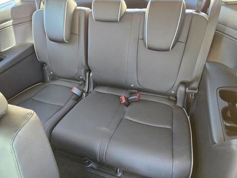New 2026 Honda Odyssey Touring image 9
