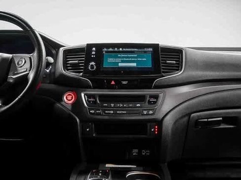 Used 2022 Honda Passport TrailSport image 12