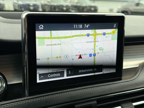 Used 2020 Lincoln Corsair AWD w/ Premium Package image 24