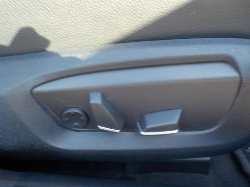 Used 2014 BMW 528i xDrive Sedan image 33