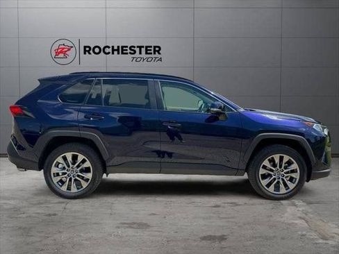 Certified 2019 Toyota RAV4 XLE Premium w/ All Weather Liner Package AWD/4WD image 99